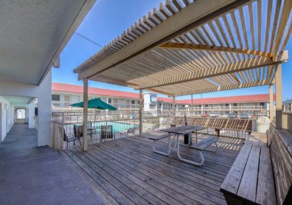 Hemp South Hotel 2*